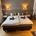 Little Rose - Modern, Central, Near Train Station, Wifi & Parking Nearby Bad Sobernheim