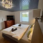 Little Rose - Modern, Central, Near Train Station, Wifi & Parking Nearby Appartement Bad Sobernheim