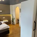 Little Rose - Modern, Central, Near Train Station, Wifi & Parking Nearby * Bad Sobernheim