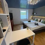 Little Rose - Modern, Central, Near Train Station, Wifi & Parking Nearby * Bad Sobernheim