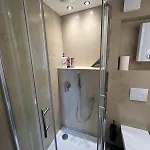 Little Rose - Modern, Central, Near Train Station, Wifi & Parking Nearby Appartement Bad Sobernheim