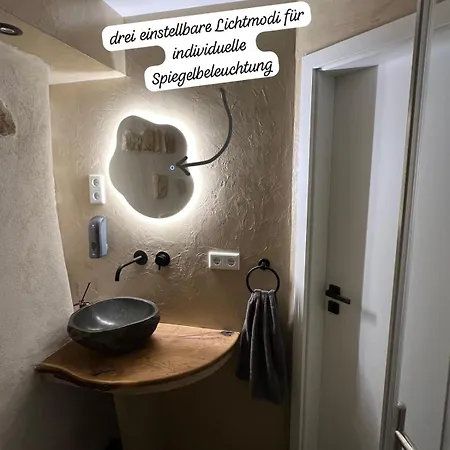 Little Rose - Modern, With Wifi & Parking *