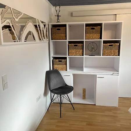 Little Rose - Modern, Central, Near Train Station, Wifi & Parking Nearby * Bad Sobernheim