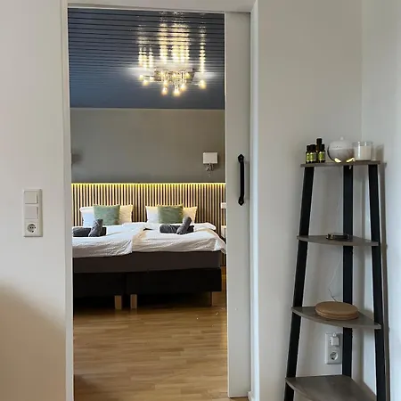 Little Rose - Modern, Central, Near Train Station, Wifi & Parking Nearby * Bad Sobernheim