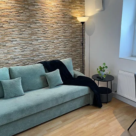 Little Rose - Modern, Central, Near Train Station, Wifi & Parking Nearby * Bad Sobernheim