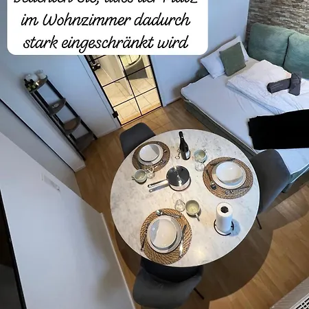 Little Rose - Modern, Central, Near Train Station, Wifi & Parking Nearby