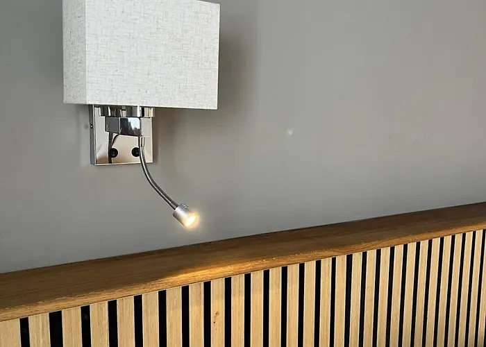 Little Rose - Modern, Central, Near Train Station, Wifi & Parking Nearby Bad Sobernheim