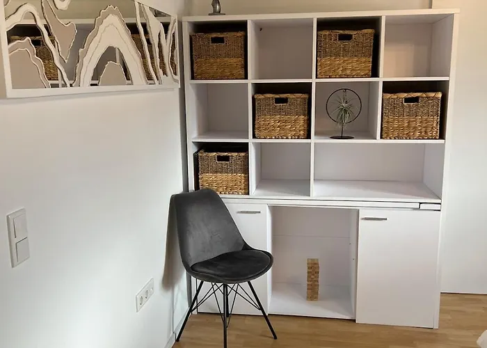 Little Rose - Modern, Central, Near Train Station, Wifi & Parking Nearby * Bad Sobernheim