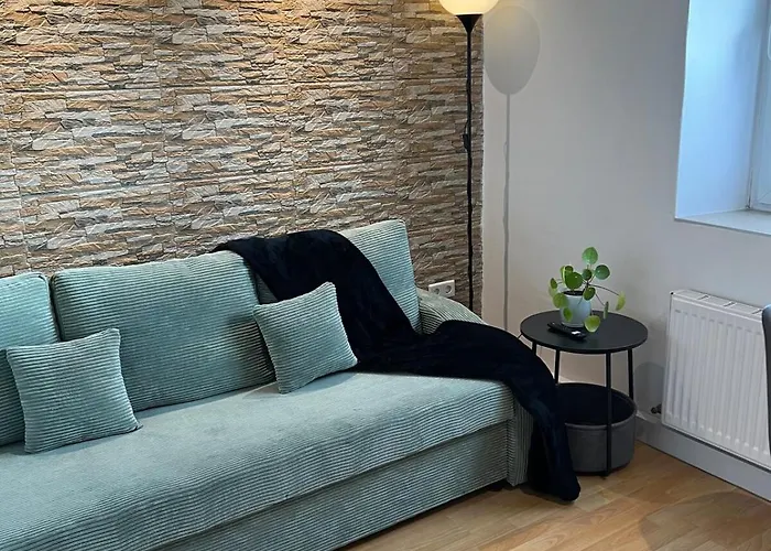 Little Rose - Modern, Central, Near Train Station, Wifi & Parking Nearby * Bad Sobernheim