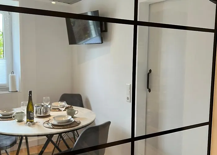 Little Rose - Modern, With Wifi & Parking Apartment